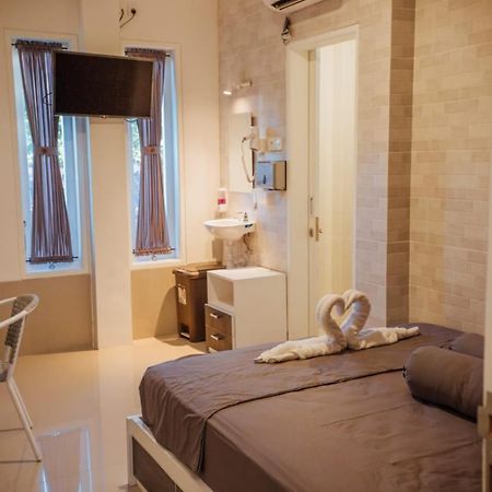 Simple Kuta Bedroom ภายนอก รูปภาพ