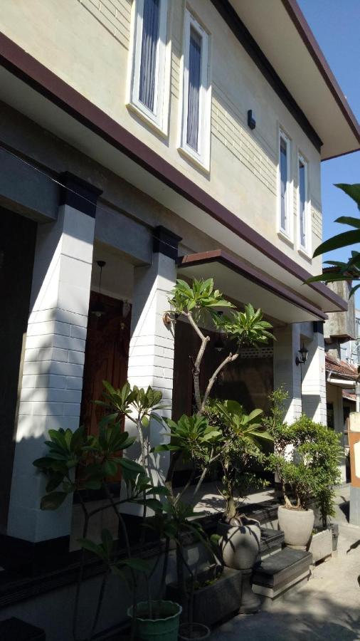 Simple Kuta Bedroom ภายนอก รูปภาพ