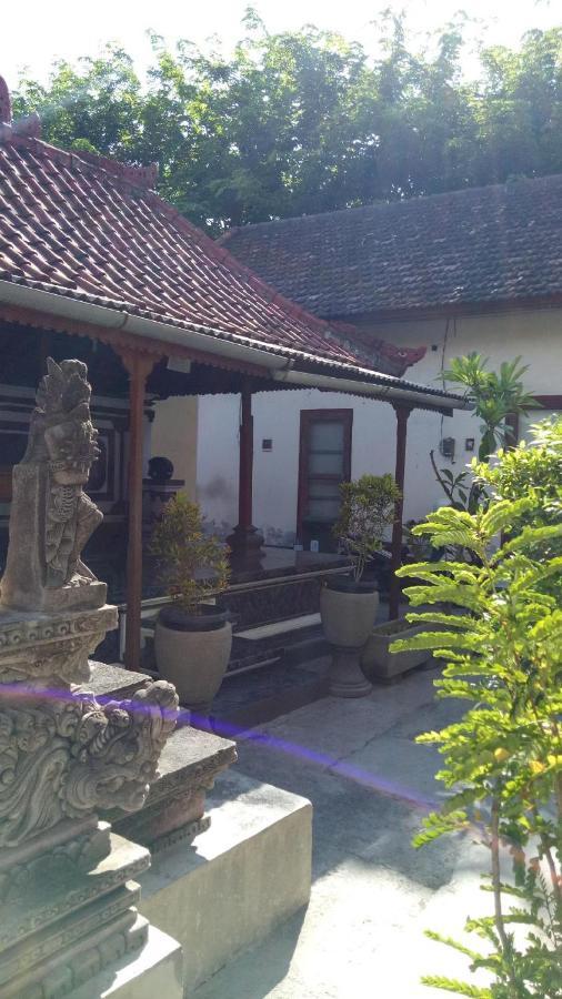 Simple Kuta Bedroom ภายนอก รูปภาพ