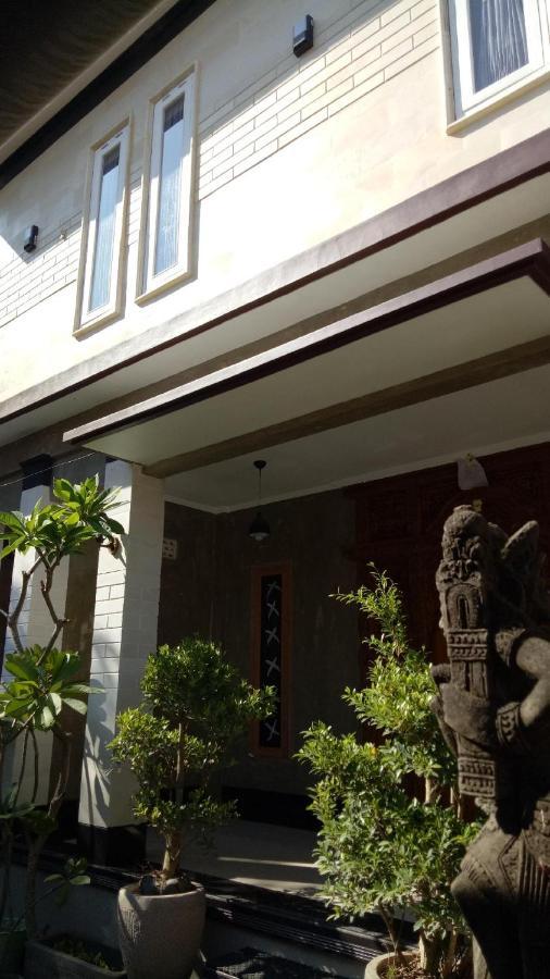 Simple Kuta Bedroom ภายนอก รูปภาพ